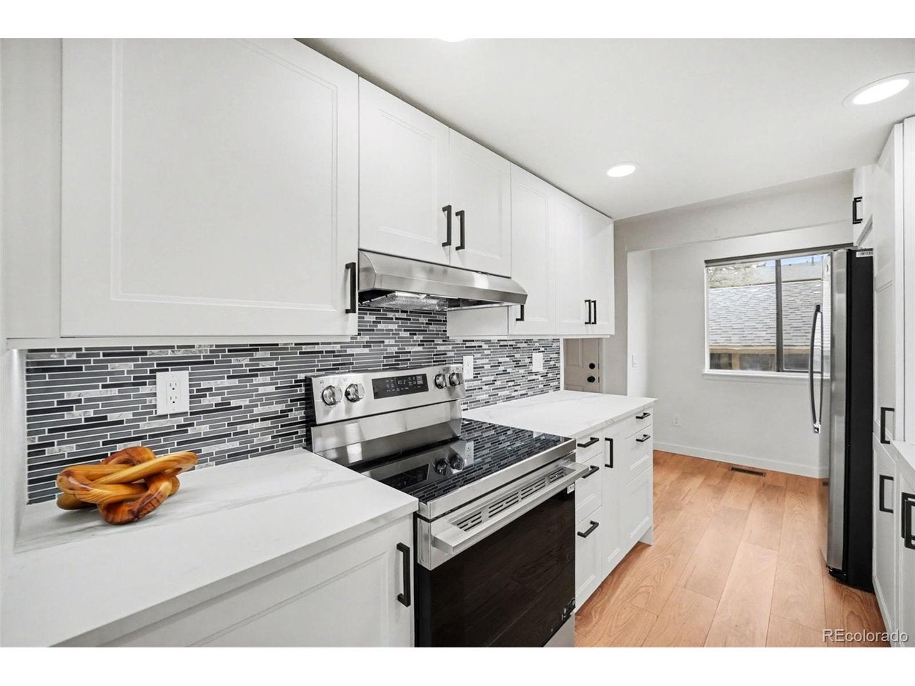 8711 Carr Loop — photo