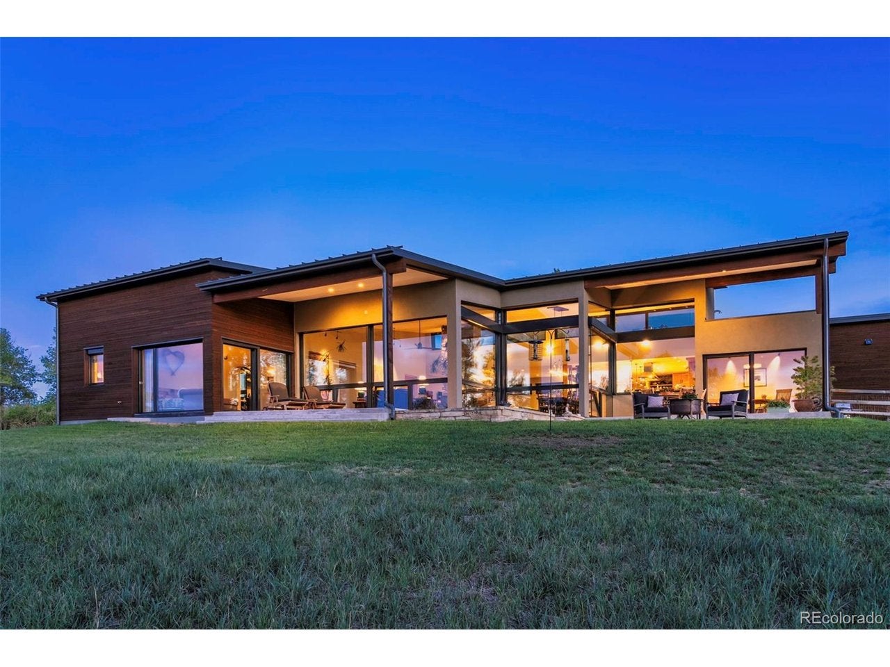 8707 Elgin Dr — photo