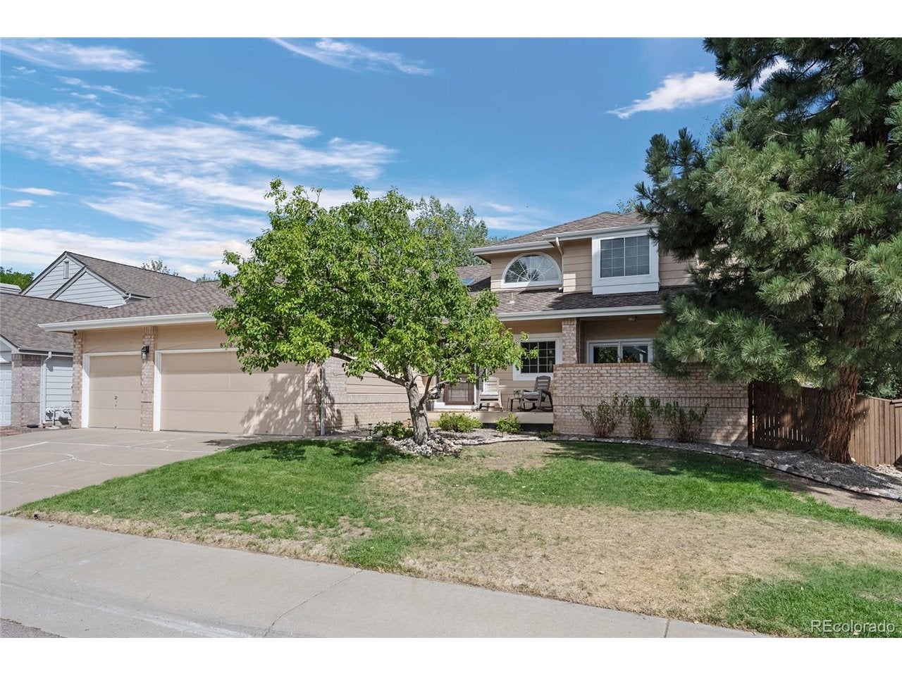 8970 Green Meadows Dr — photo