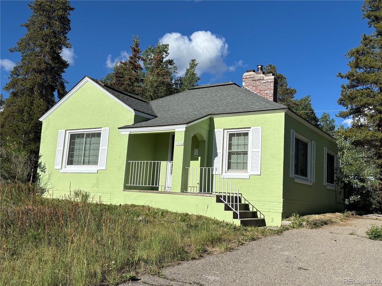 1705 Mount Lincoln Dr W — photo