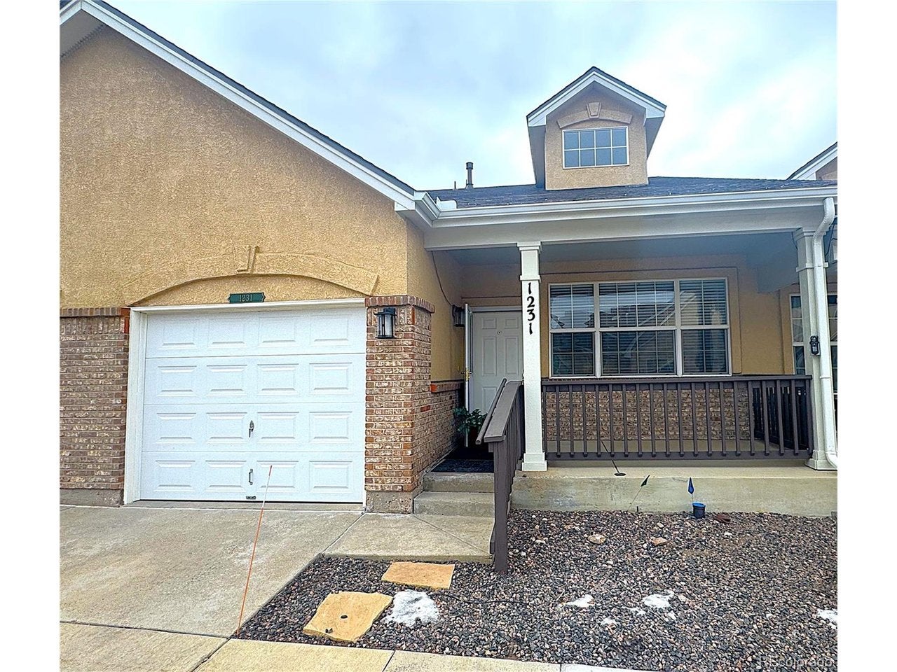 1231 Villa Grv — photo