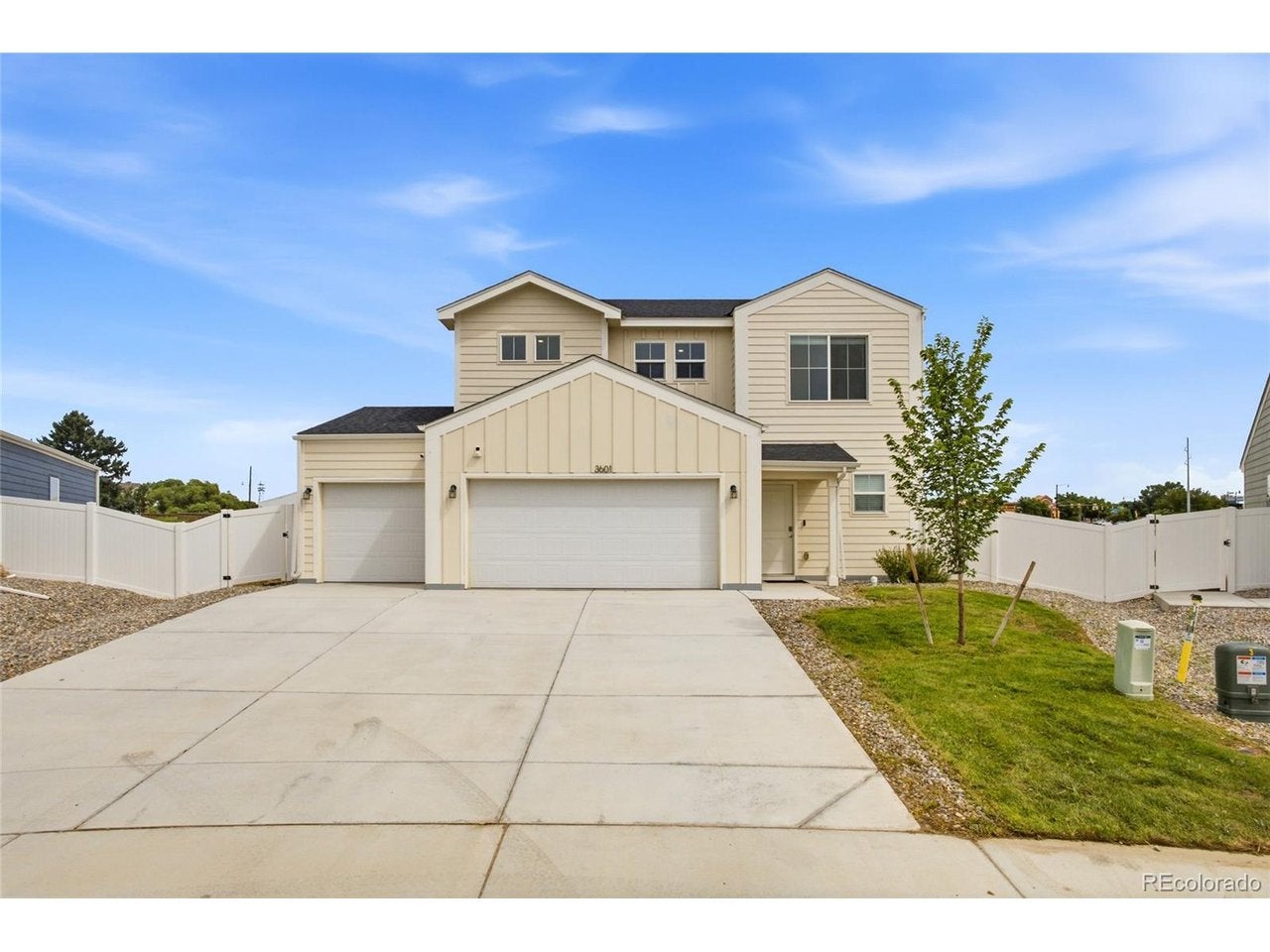 3601 Lake Clark St — photo