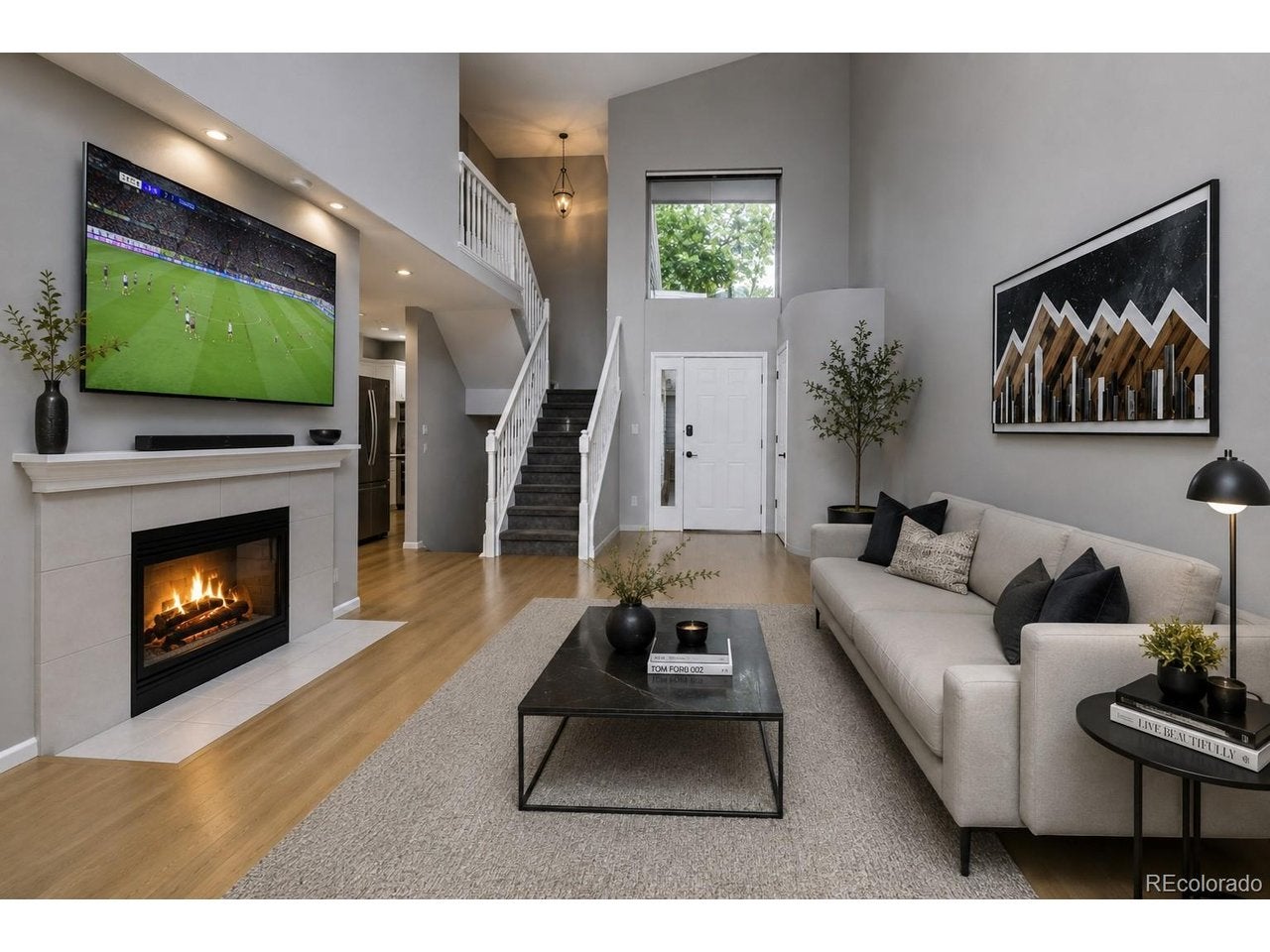 8703 Wentworth Ct — photo