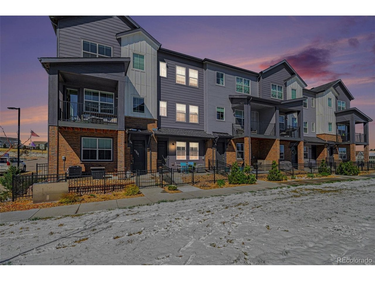 6998 Ipswich Ct — photo