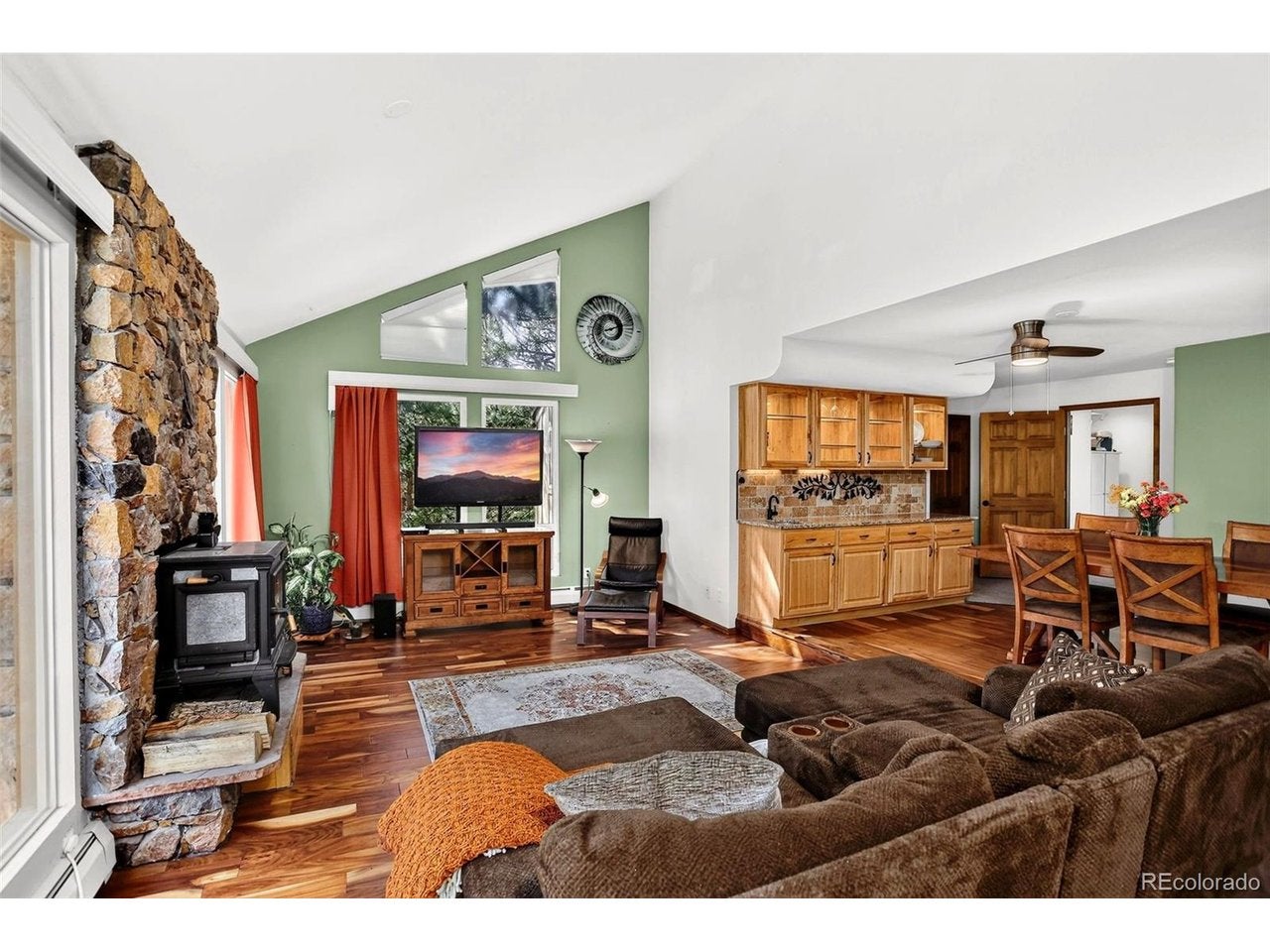 9053 Gray Fox Dr — photo