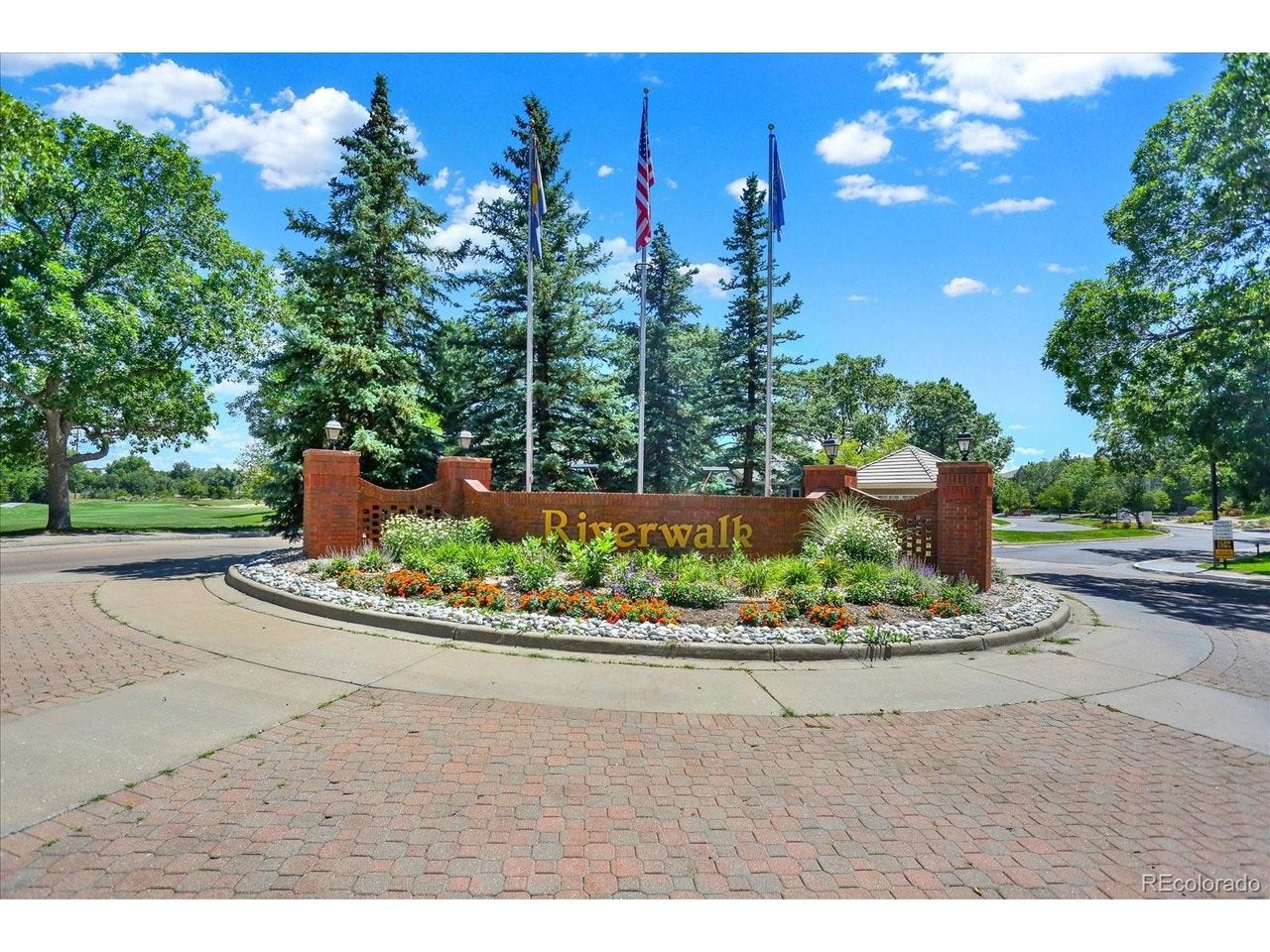 2895 W Riverwalk Cir 215 — photo