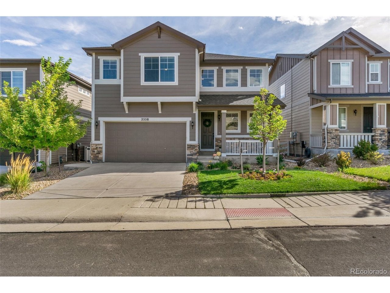 2558 Garganey Dr — photo