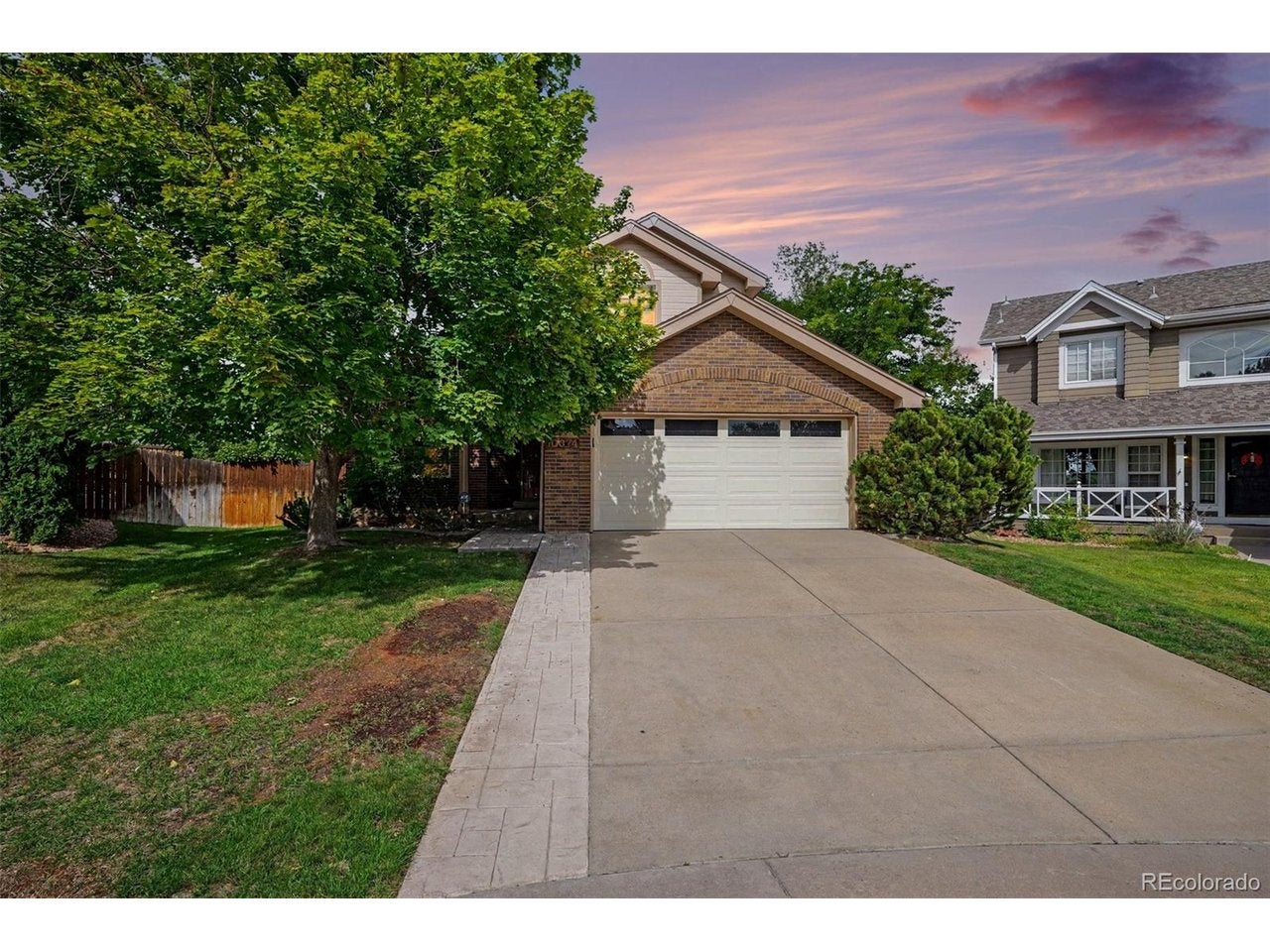 10374 Blossom Ct — photo