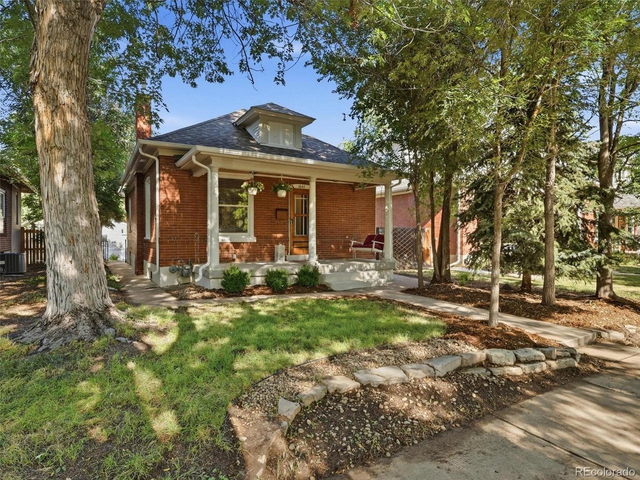 1847 S Emerson St — photo