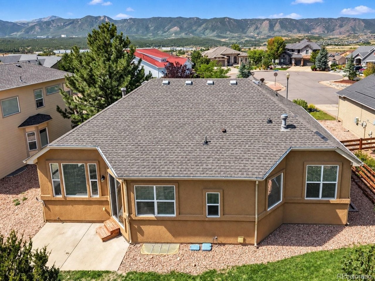 15843 Bridle Ridge Dr — photo