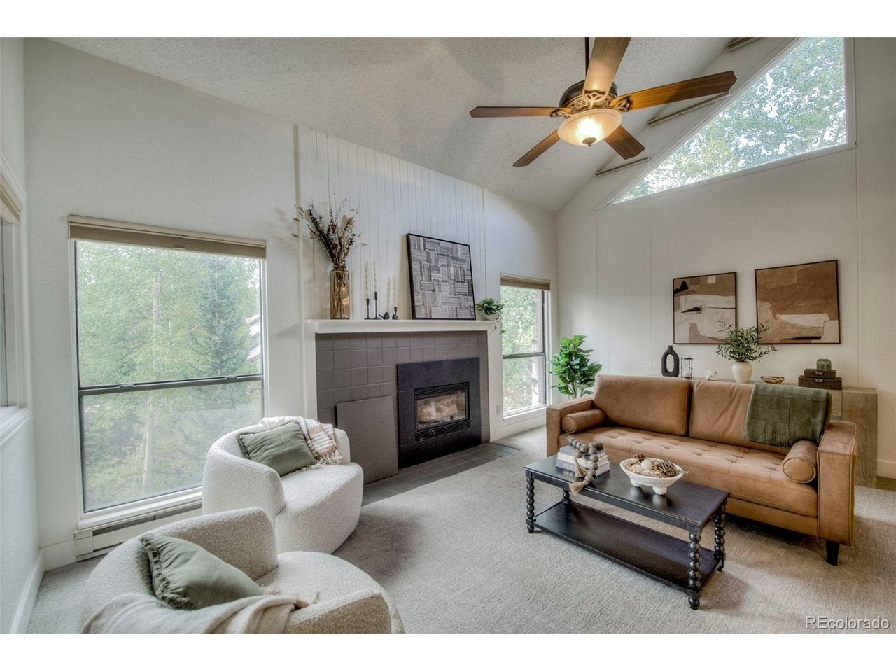 129 Broken Lance Dr B-B304 — photo