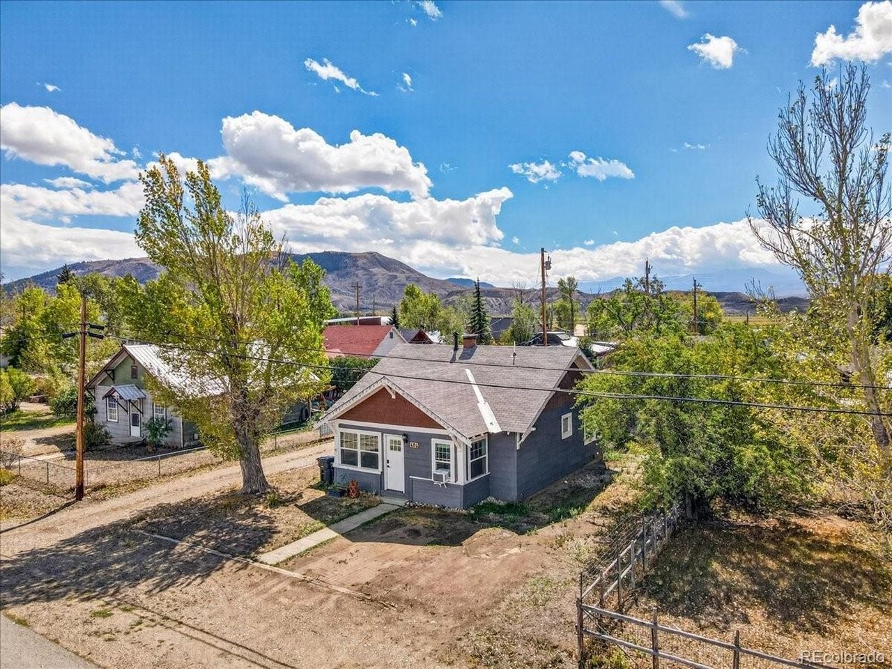 404 S Range Ave — photo
