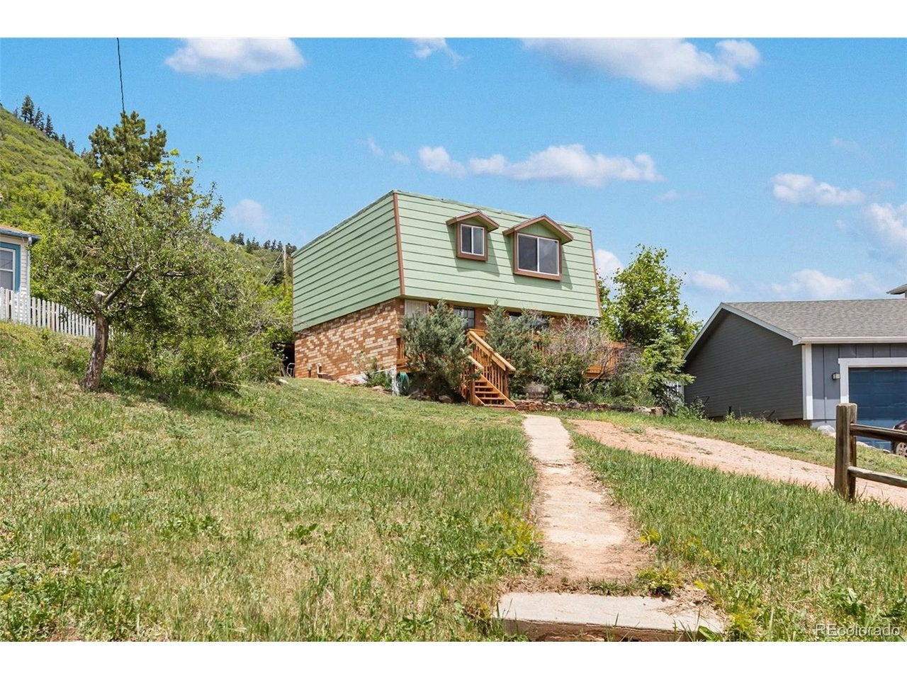410 Thompson Pl — photo