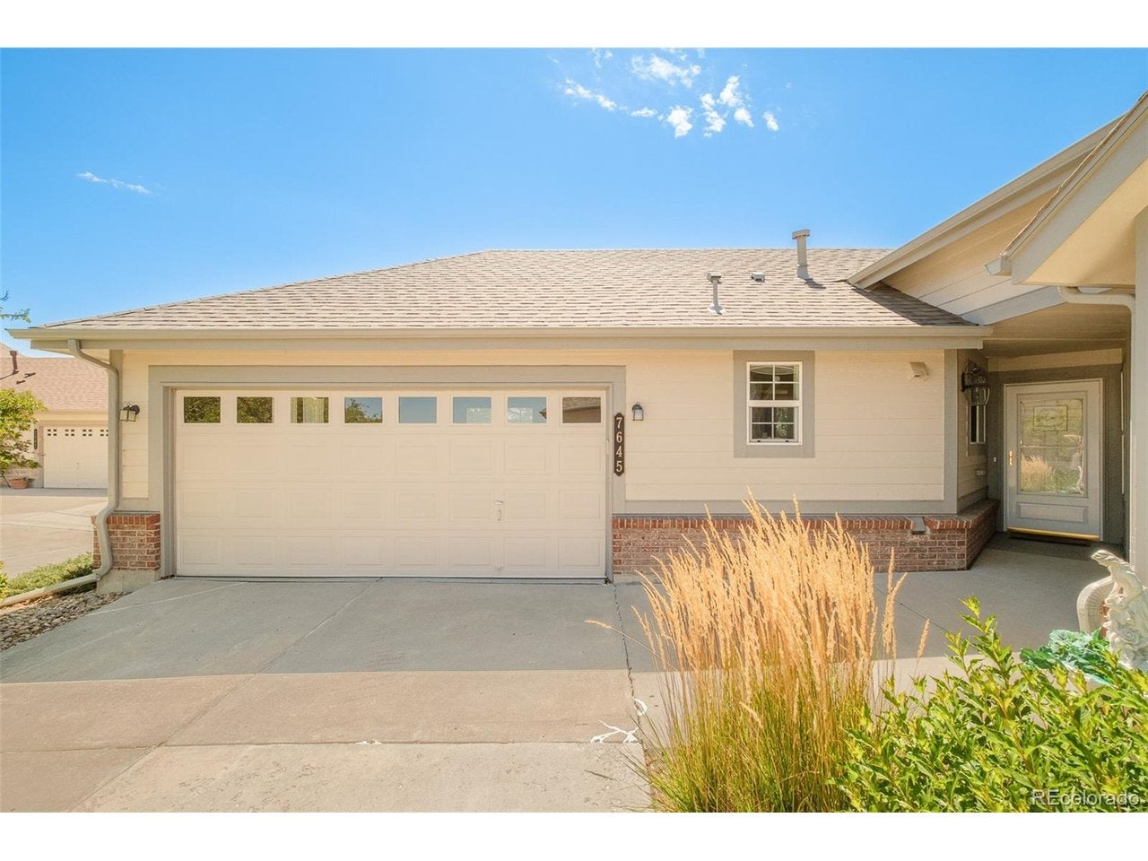 7645 S Addison Way — photo