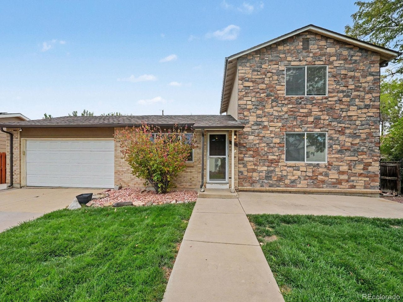 7461 Webster St — photo