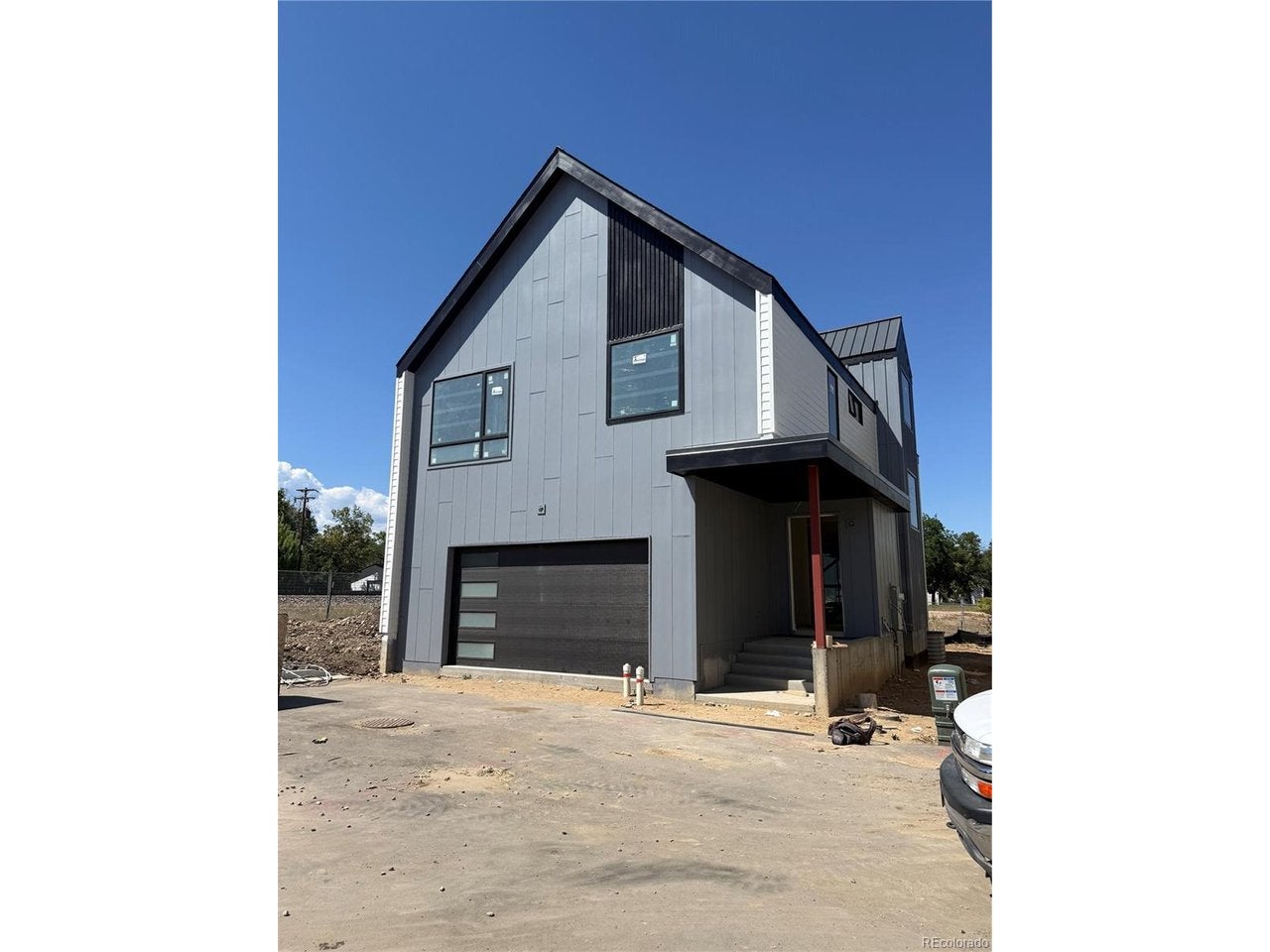 633 Lombardi Cir — photo
