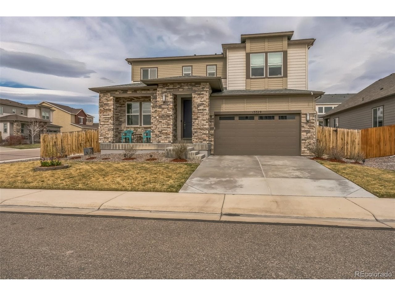 13329 Newport Cir — photo