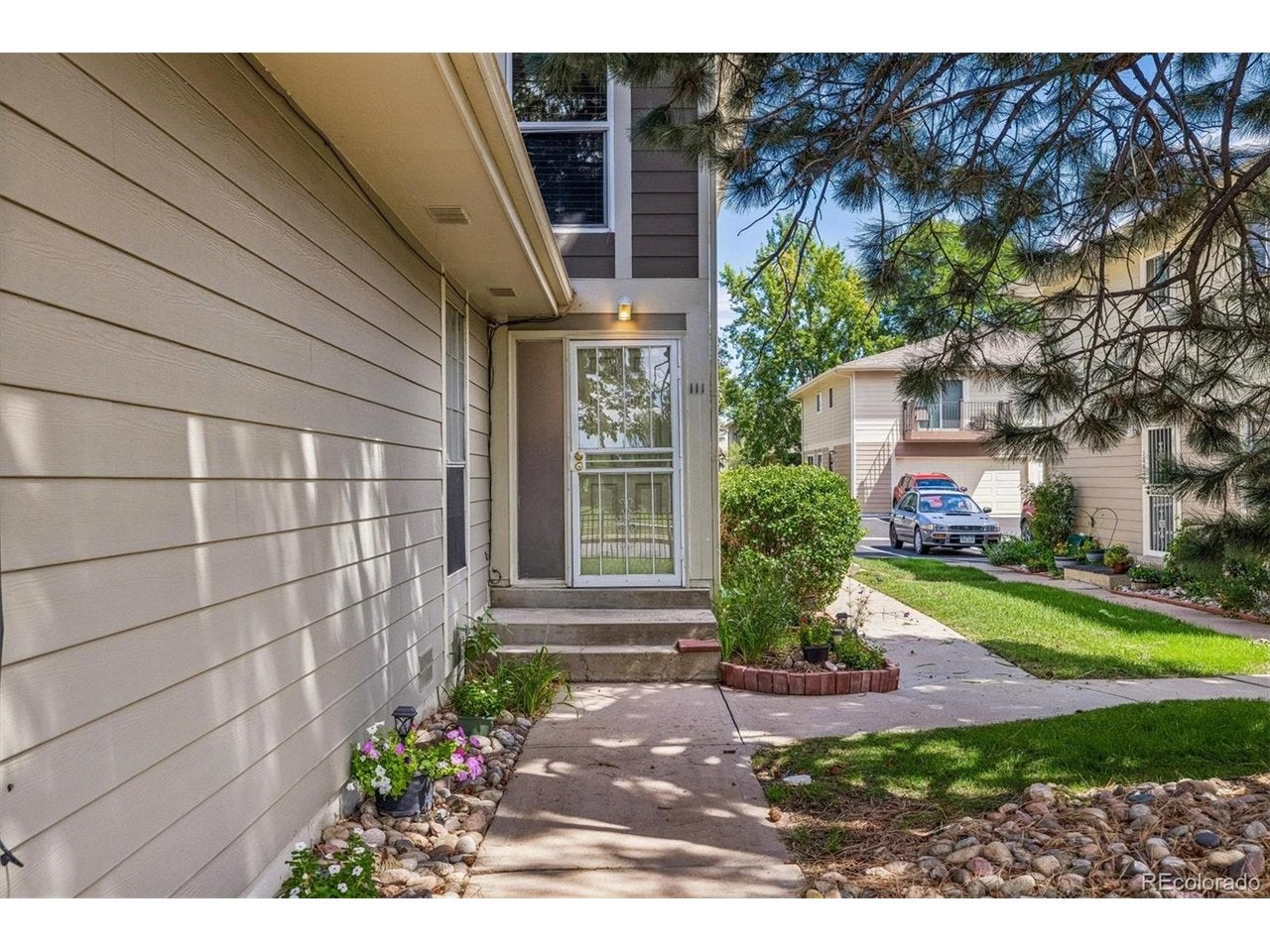 1250 S Monaco Street Pkwy 111 — photo