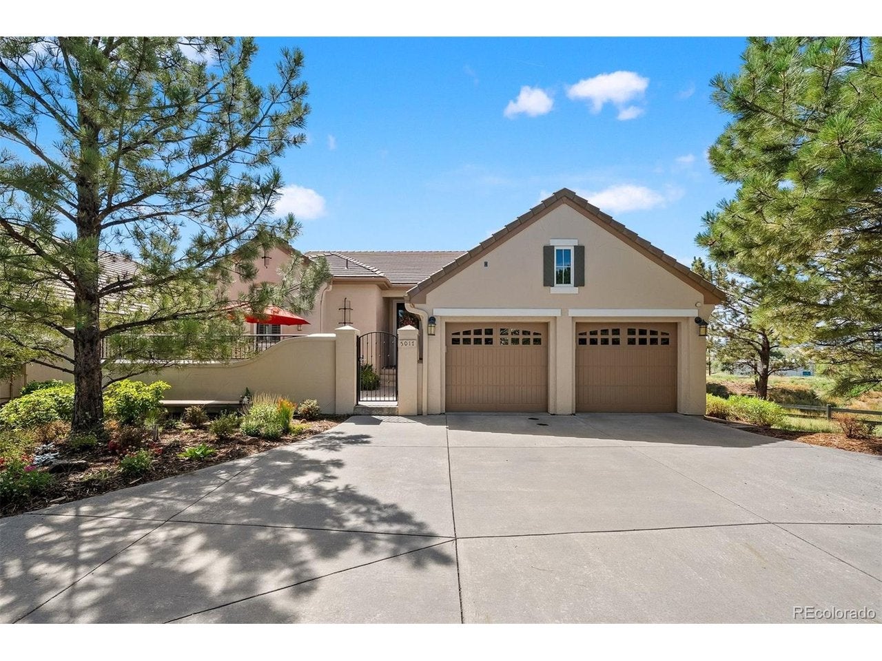5017 Vermillion Dr — photo