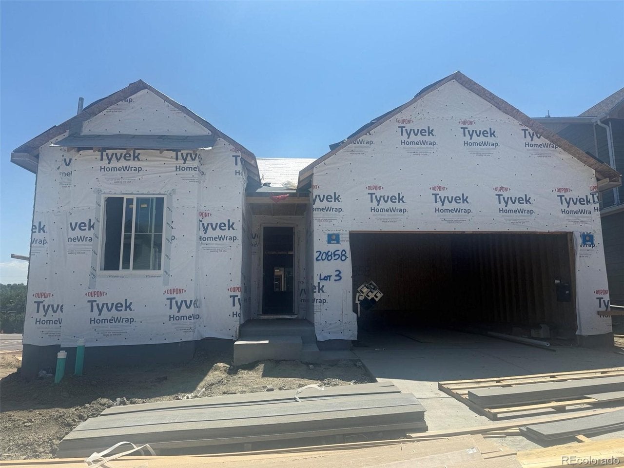 20858 Parklane Dr — photo