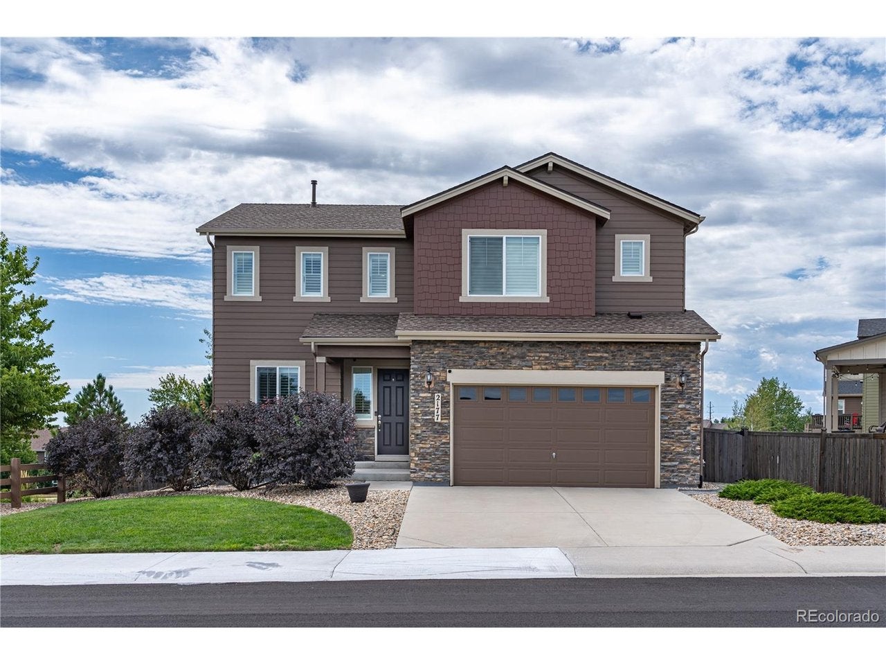 2177 Summerhill Dr — photo