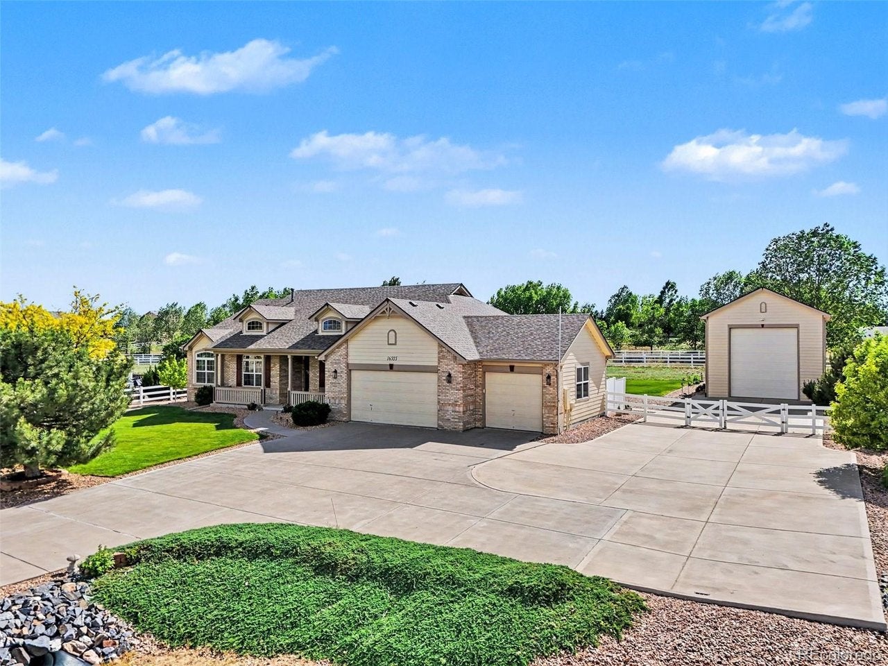16555 Umpire Ct — photo
