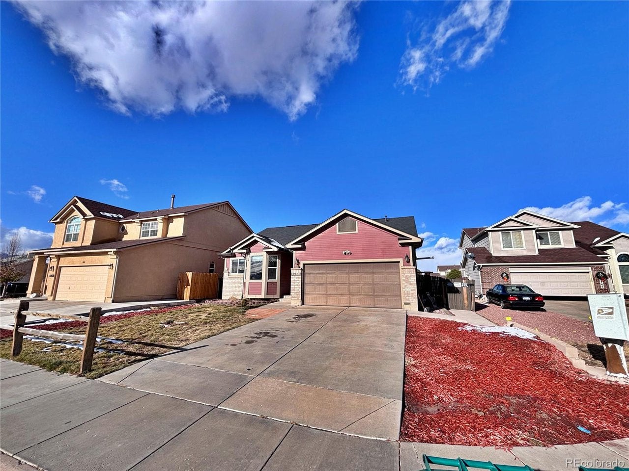 6750 Pinedrops Cir — photo