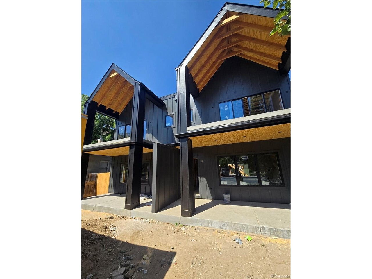 2135 S High St — photo