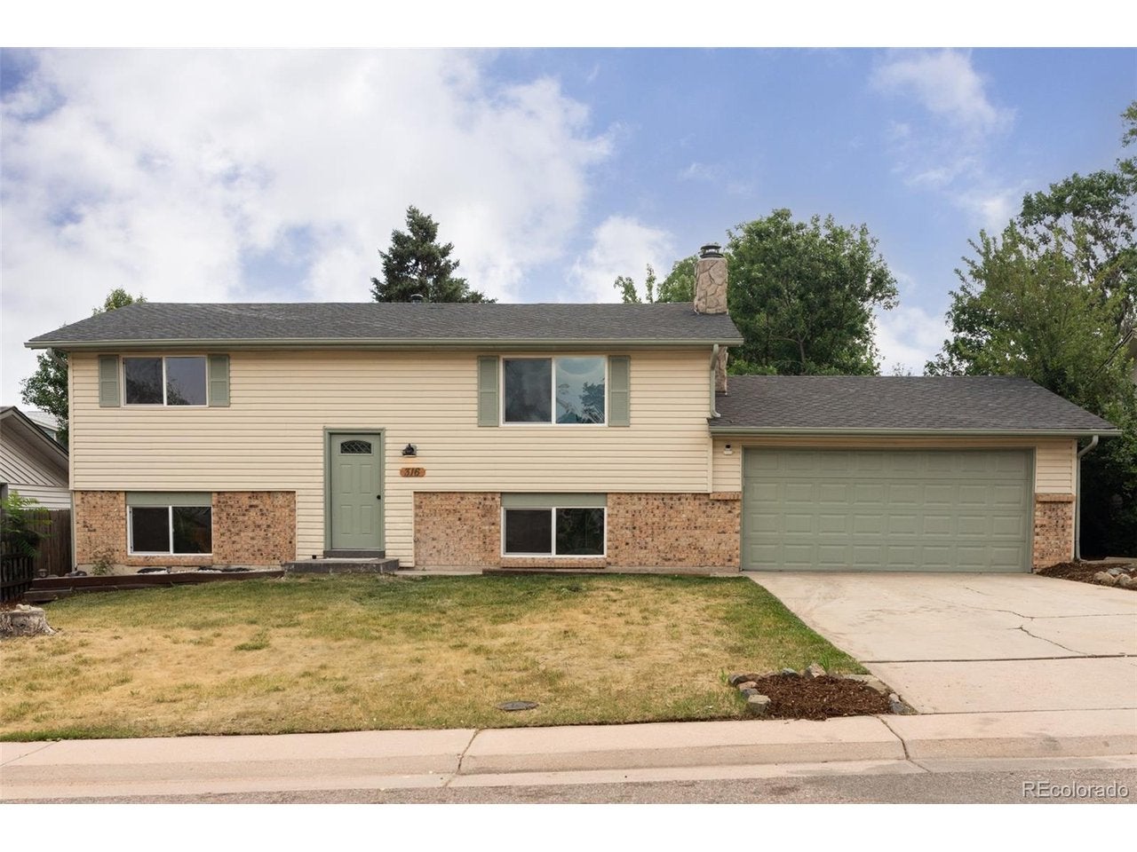 316 Aquarius Ct — photo