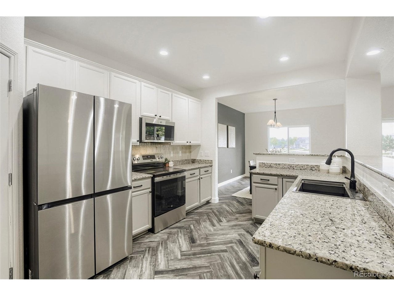 6601 Catalpa Ct — photo