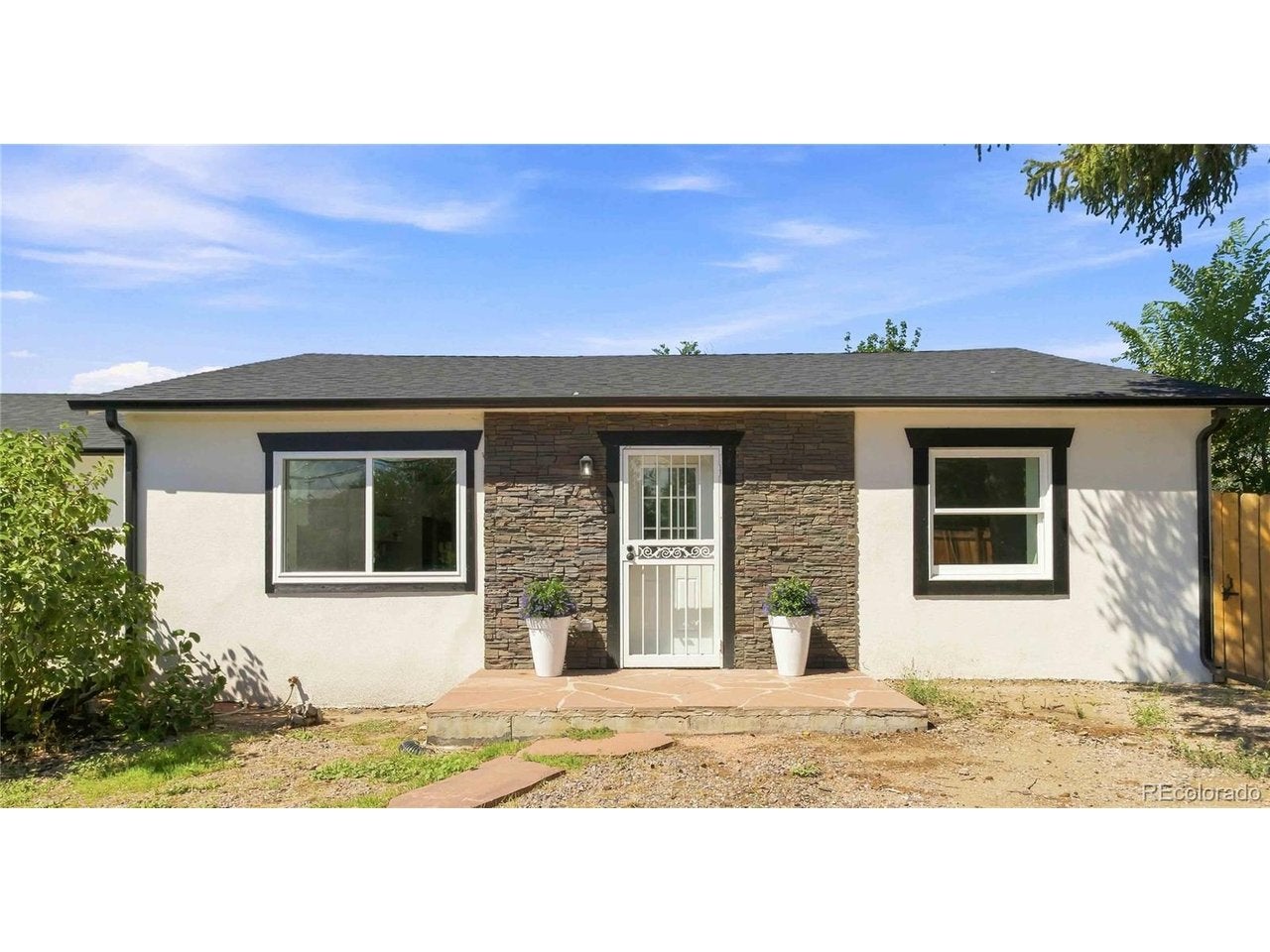 1235 S Irving St — photo