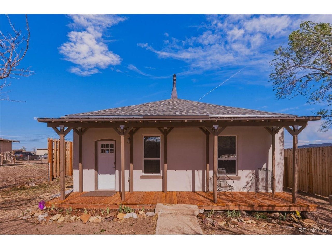 1610 San Luis St — photo