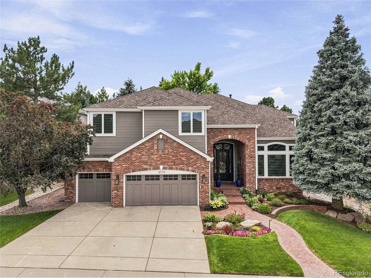 9779 Bay Hill Dr — photo