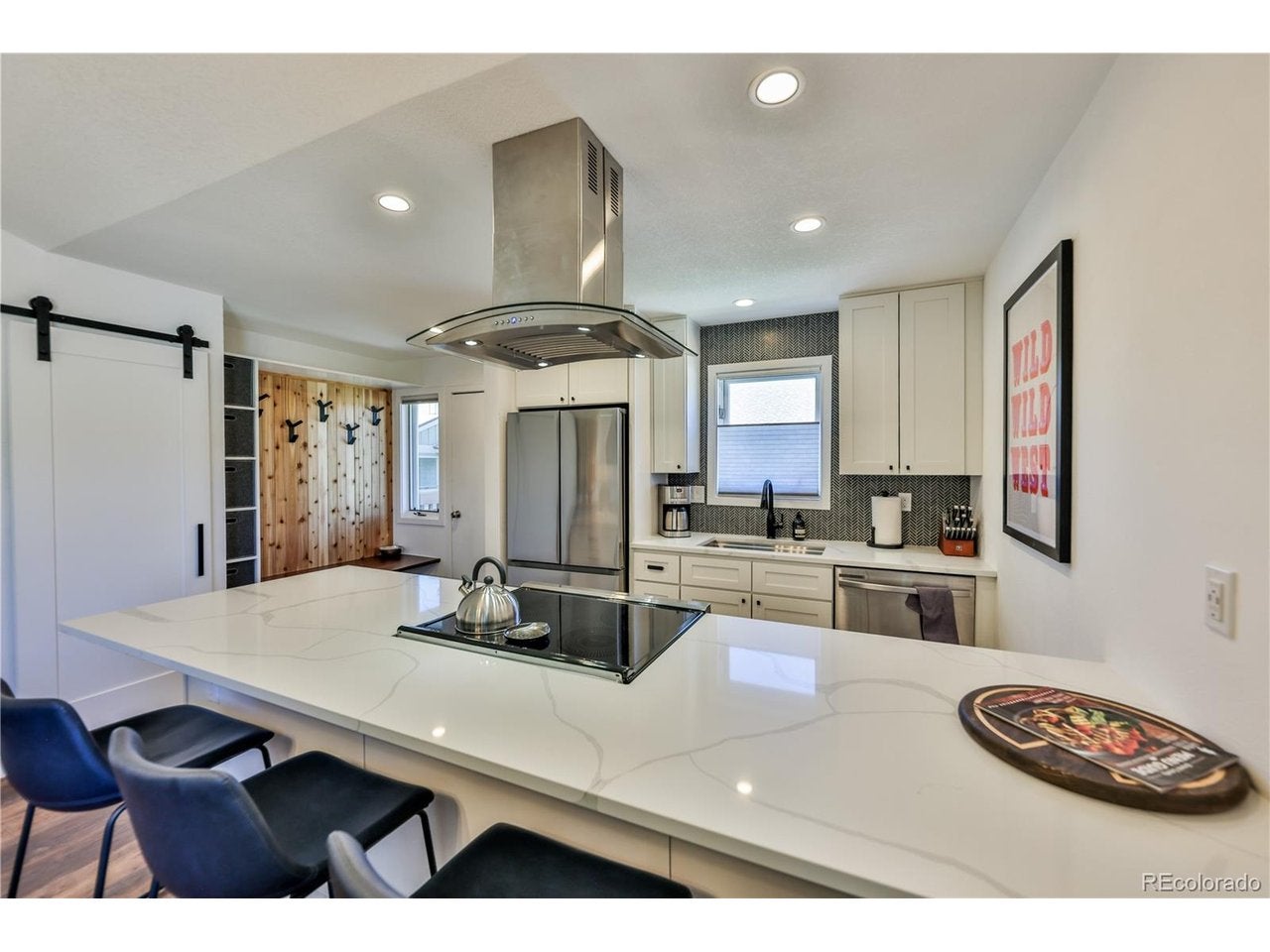 99 Doc Susie Ave B-B6 — photo