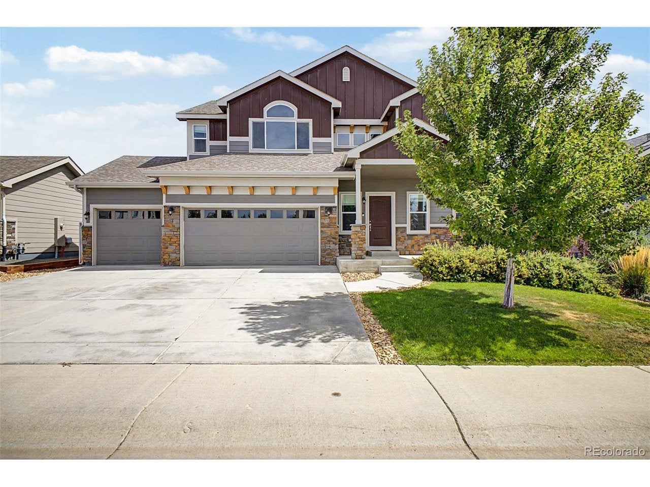 4689 Waltham Dr — photo