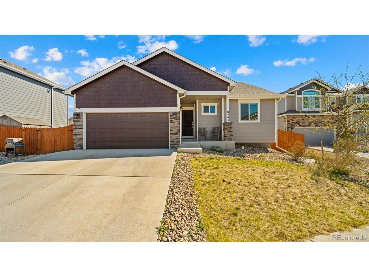 9745 Porch Swing Ln — photo