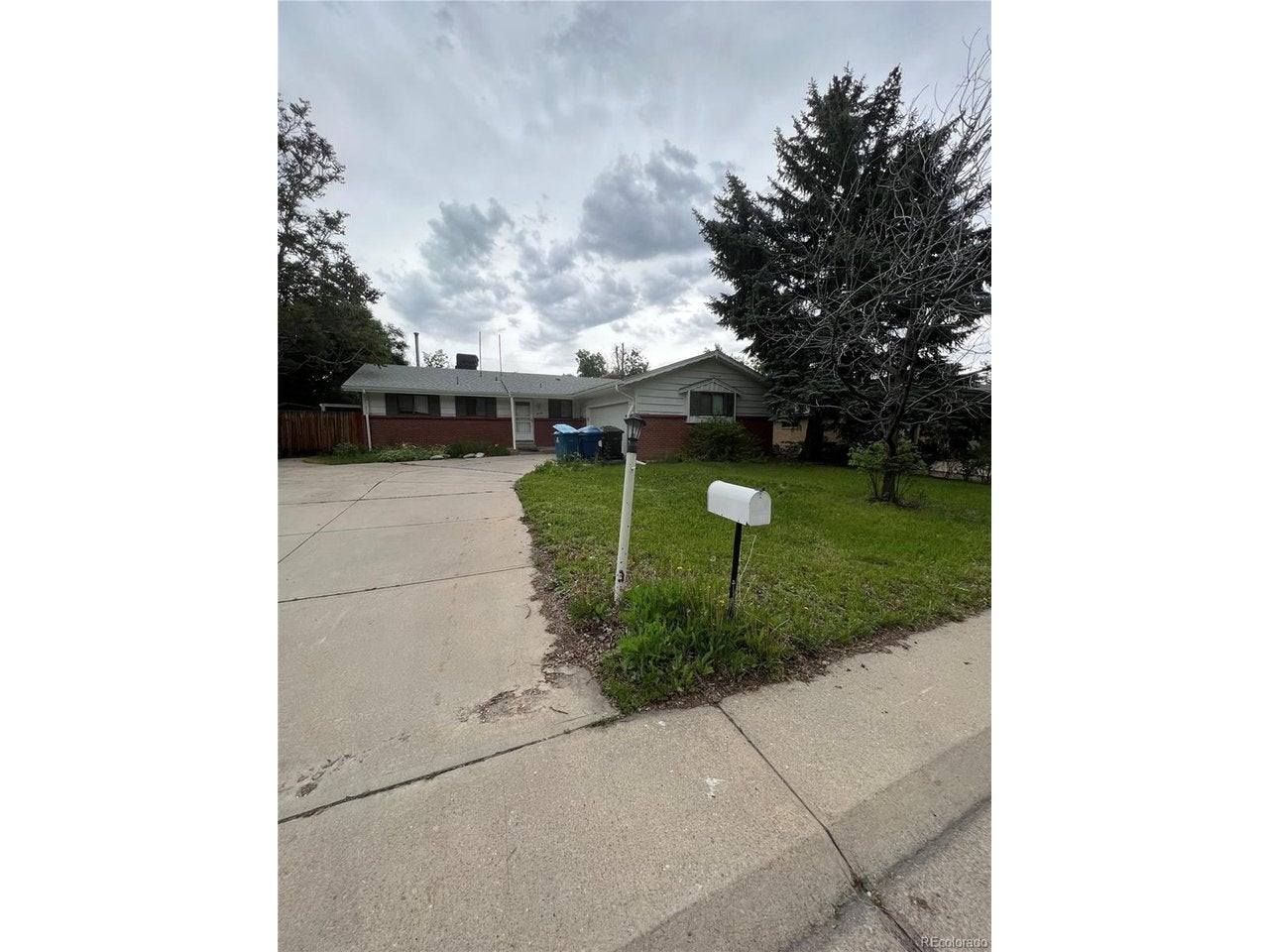 8536 Eaton St — photo