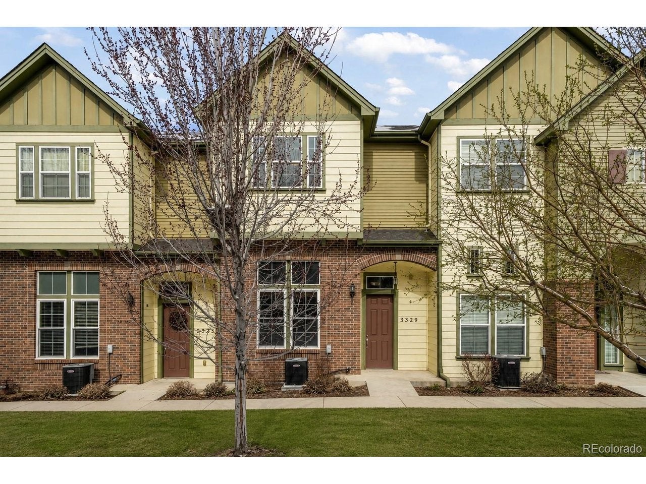 3329 Gladstone Creek Pt — photo