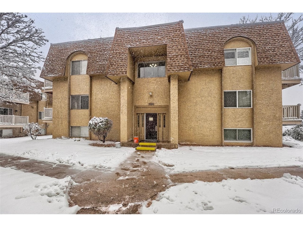 7355 E Quincy Ave 307 — photo