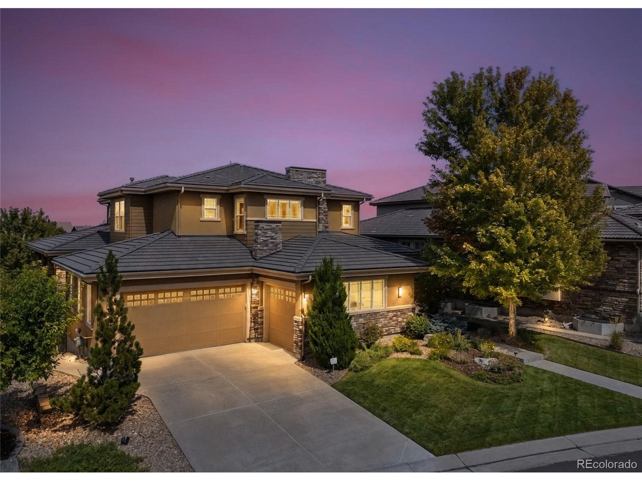 255 Maplehurst Pt — photo