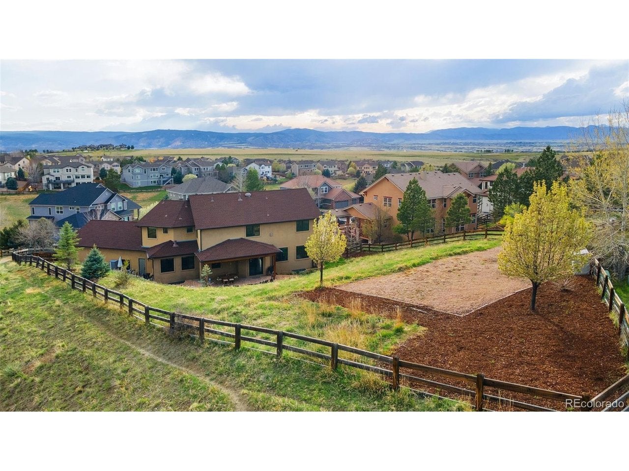 3048 Starling Ct — photo