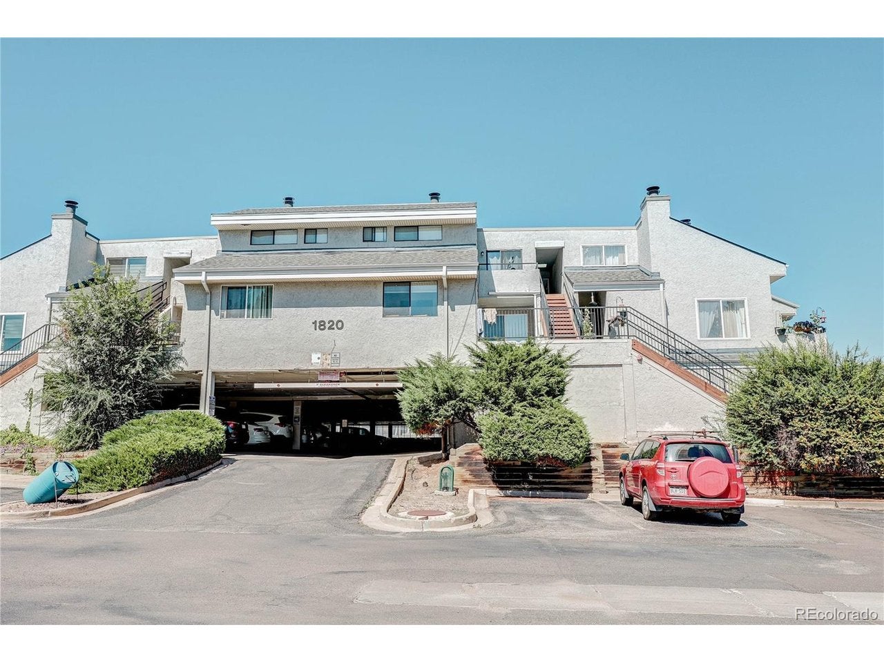 1820 Newland Ct 312 — photo