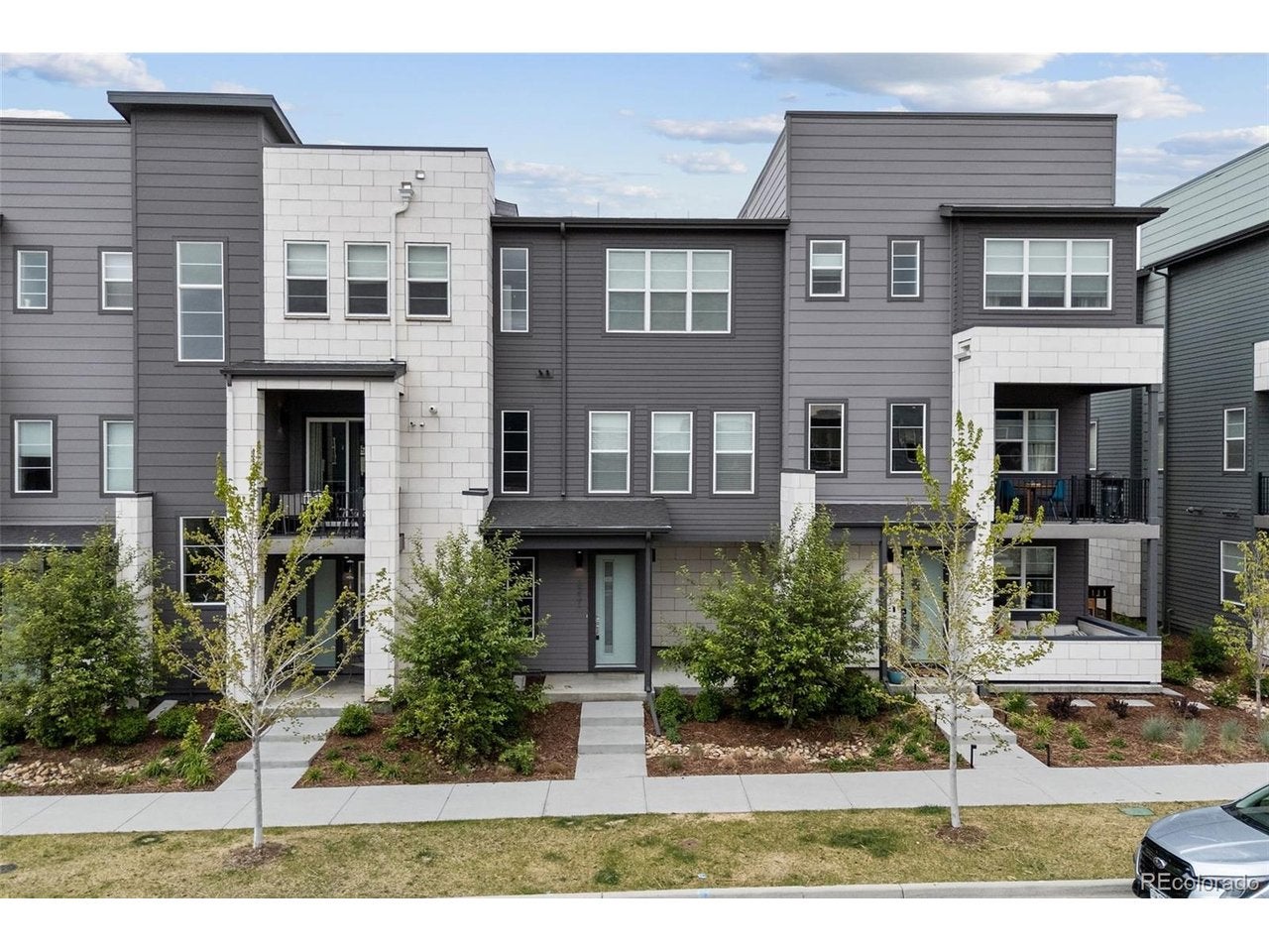 6231 Dayton Ct — photo
