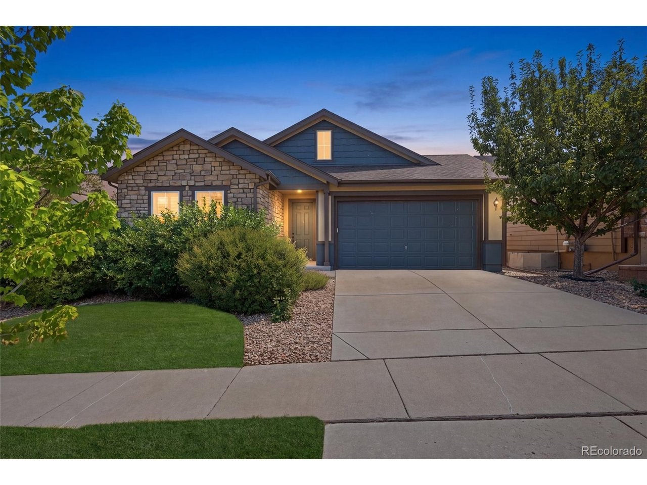 12242 Meadowlark Ln — photo