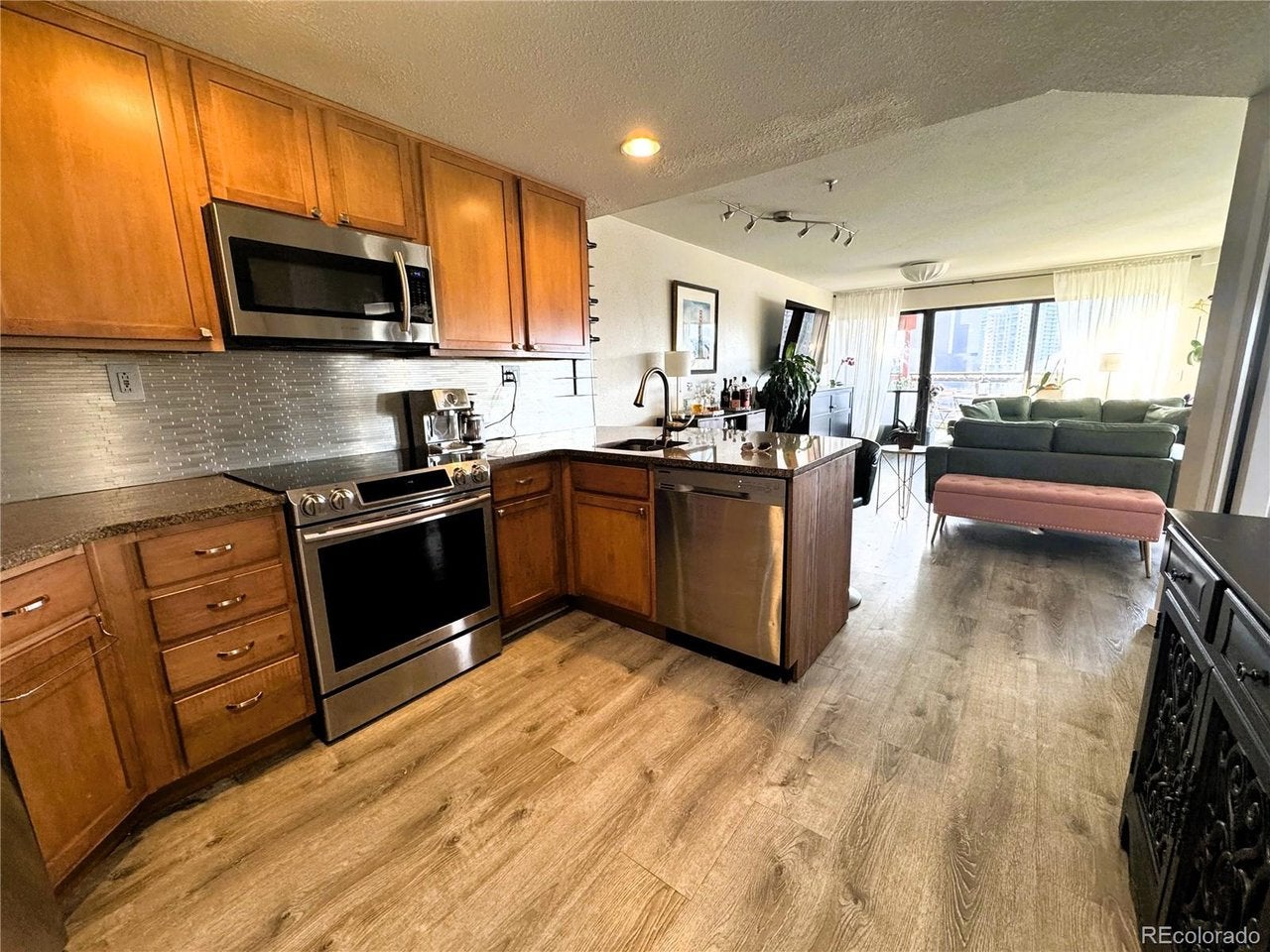 100 Park Ave 1201 — photo