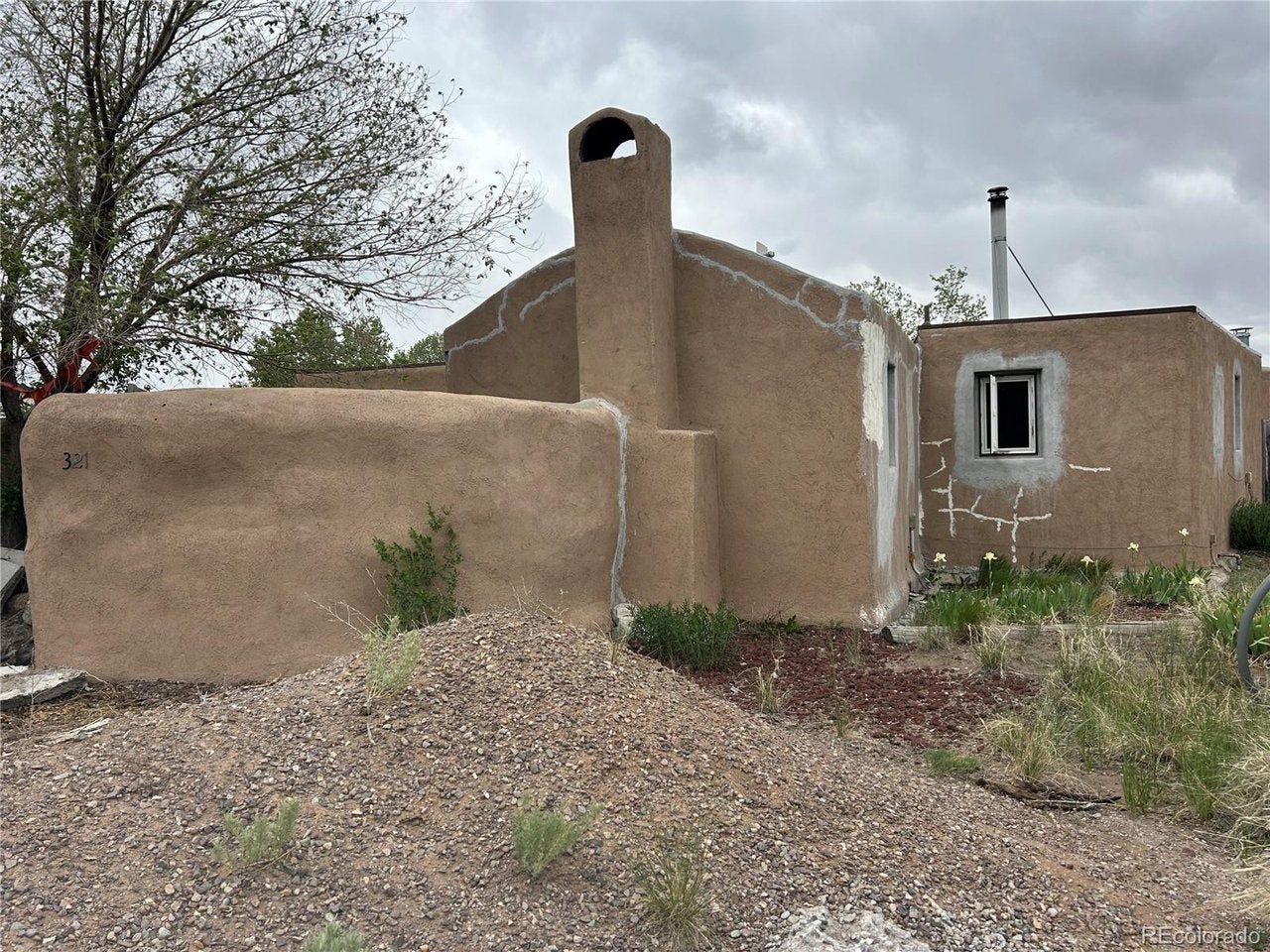 321 Palisade Ct — photo