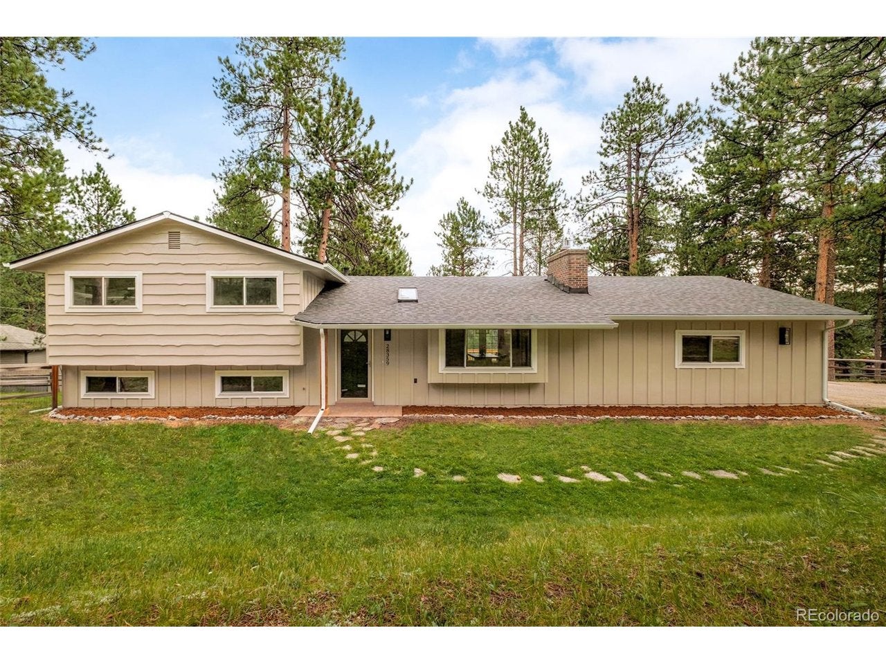 28359 Pine Dr — photo