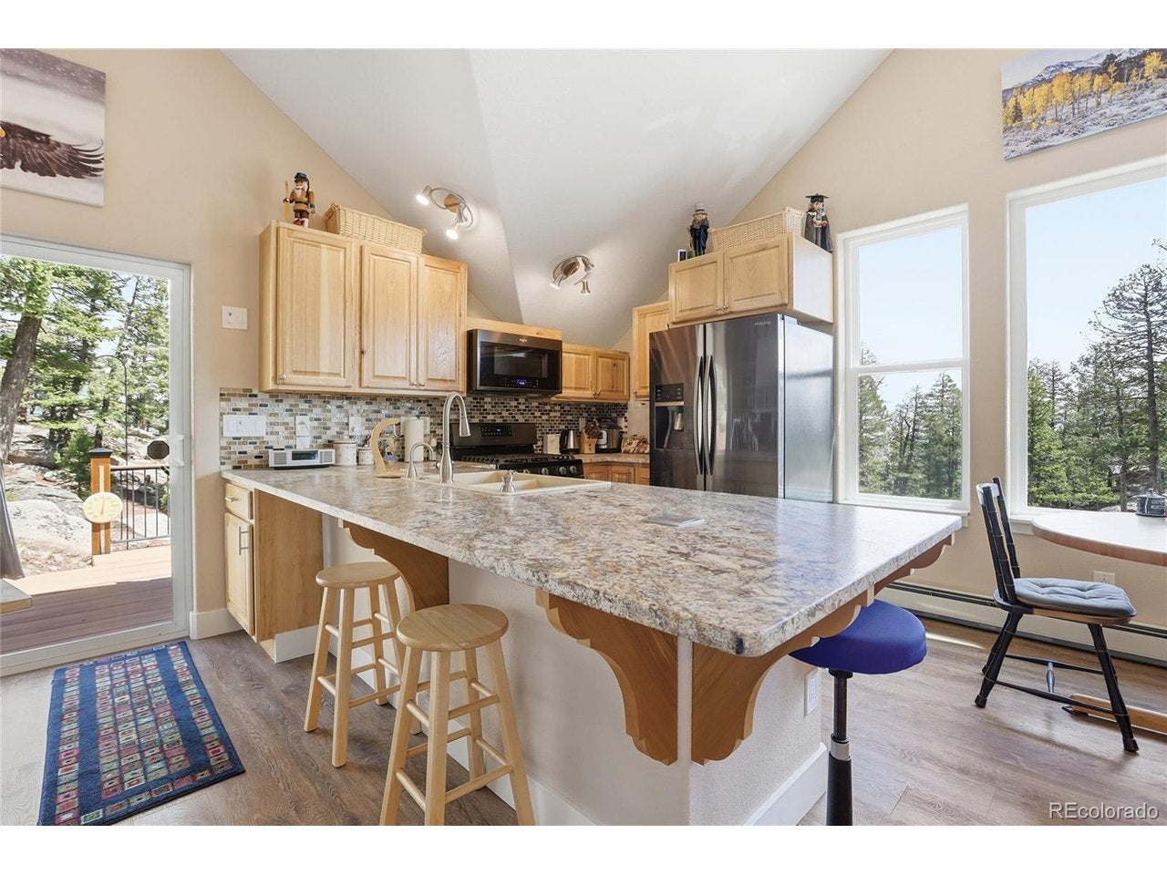 24073 Peak Dr — photo