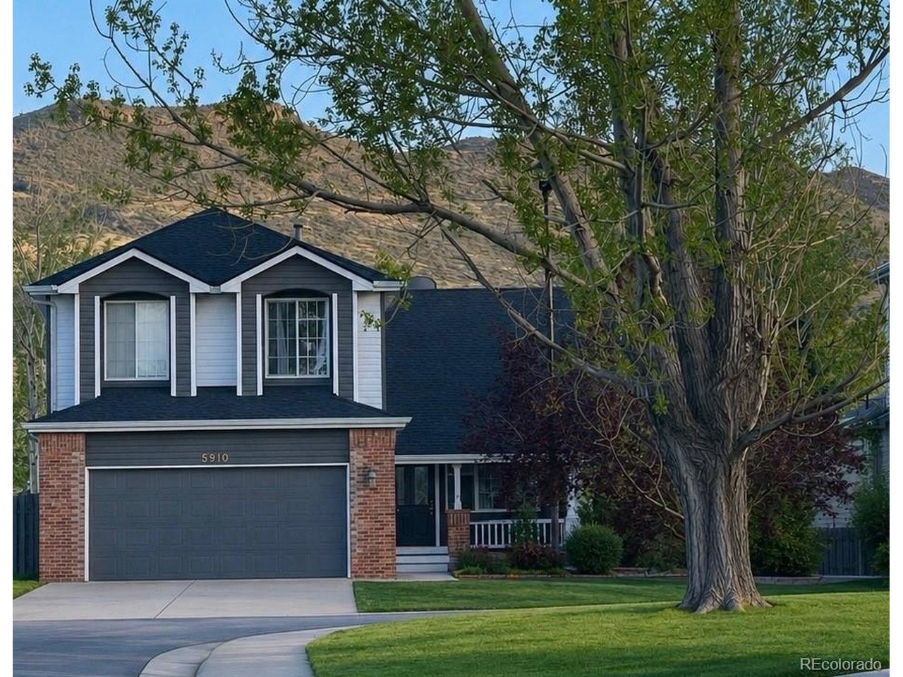 5910 Dunraven Way — photo