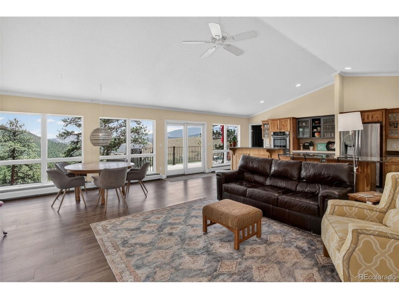 30236 Zurich Dr — photo